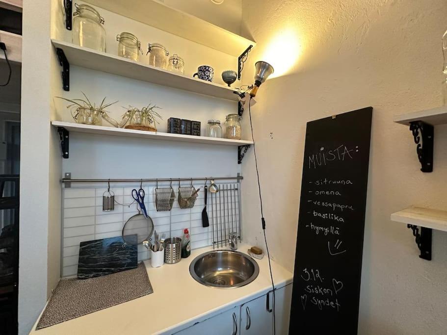 Uniikki, Kodikas Ja Supermukava Huoneisto Ydinkeskustassa! Apartment เฮลซิงกิ ภายนอก รูปภาพ